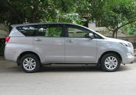Innova Crysta Car Rental In Srinagar 
